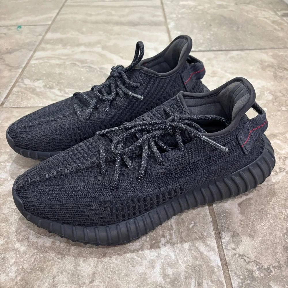 Adidas Yeezy Boost 350 V2 Black Non-Reflective FU9006 Mens 7.5 Sneakers